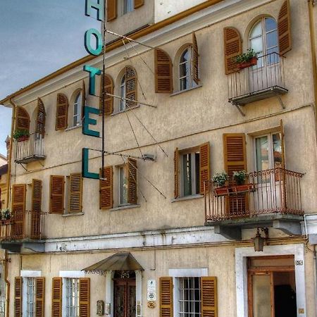 Hotel Пино-Торинезе Экстерьер фото