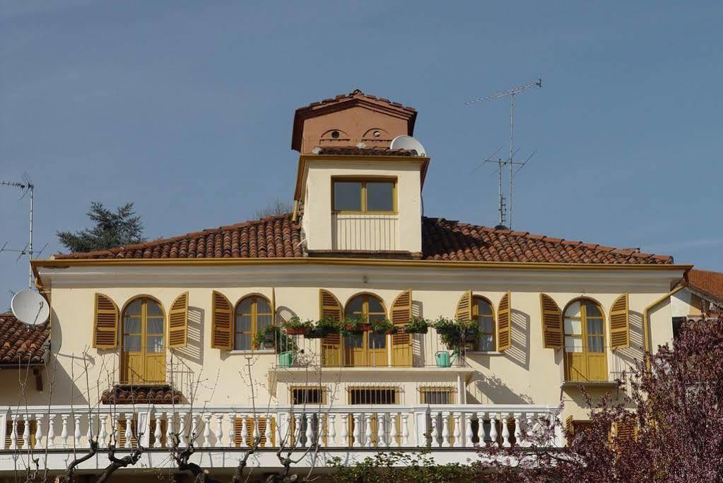 Hotel Пино-Торинезе Экстерьер фото